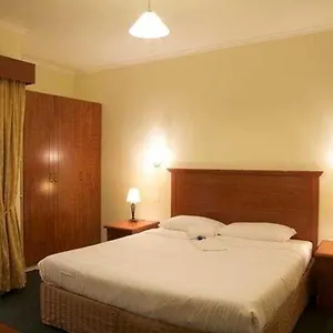 Almas Hotel